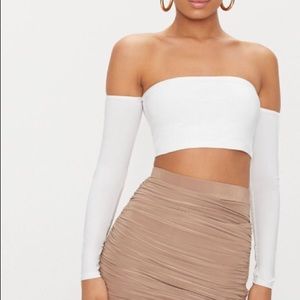 Prettylittlething off the shoulders cropped top